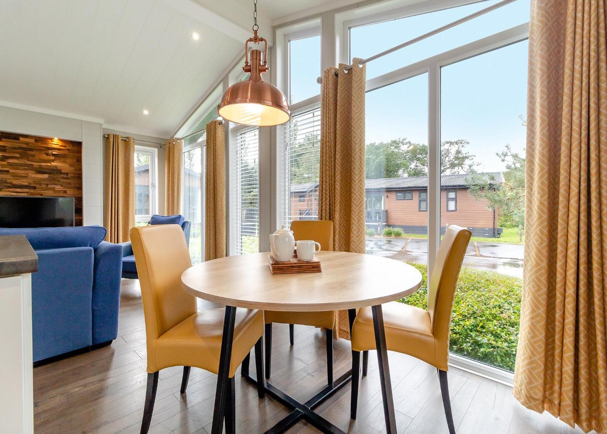 Norfolk Woods Resort And Spa Narborough  Esterno foto