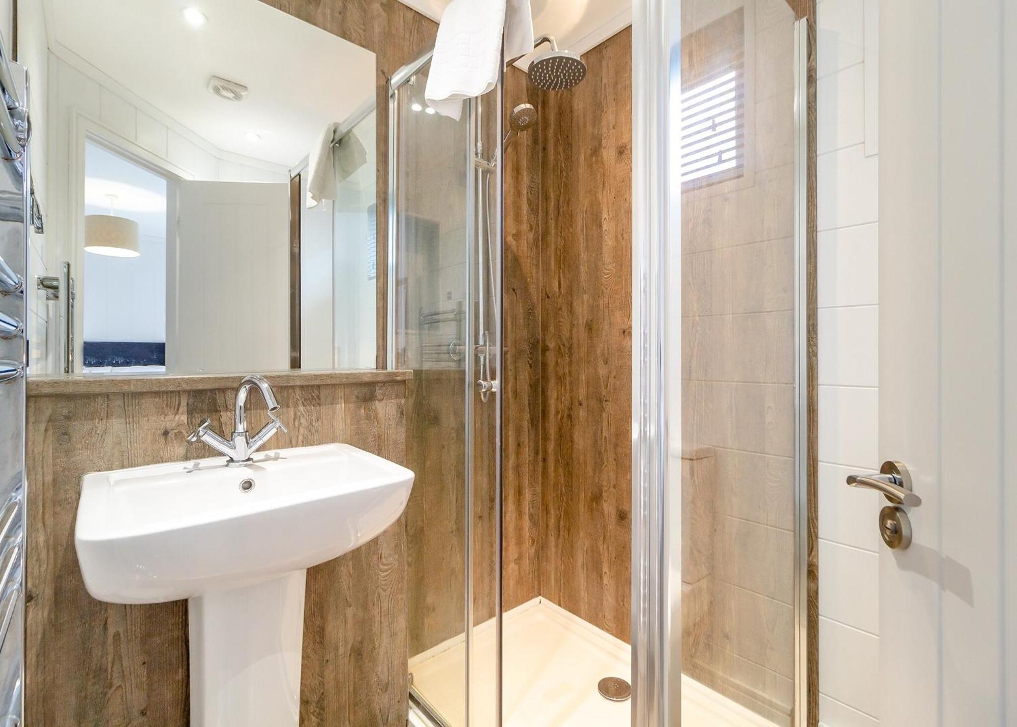 Norfolk Woods Resort And Spa Narborough  Esterno foto