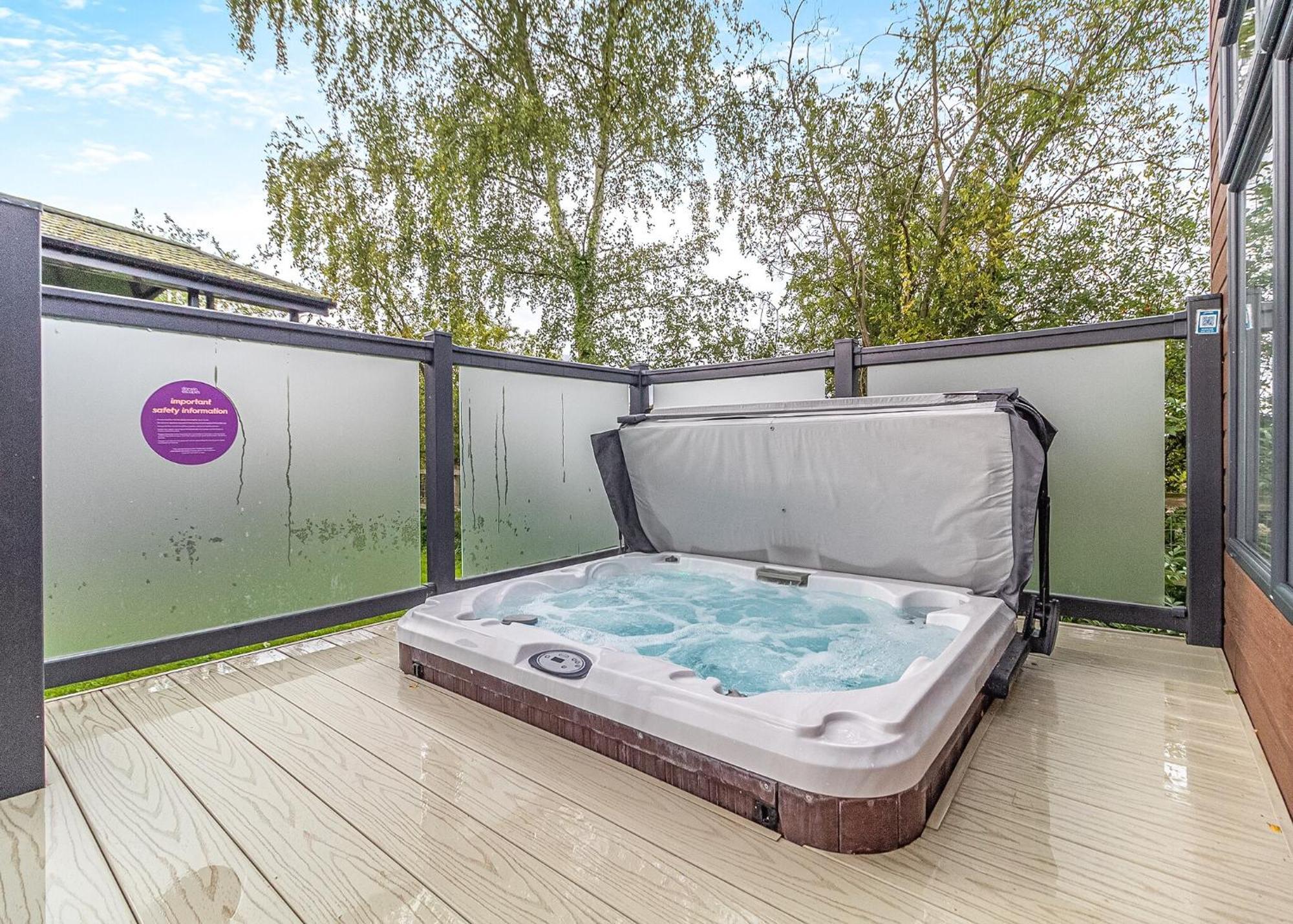 Norfolk Woods Resort And Spa Narborough  Esterno foto